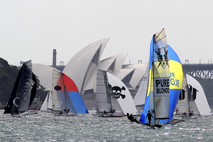 Aus18footers_2014champ_race1_02.jpg