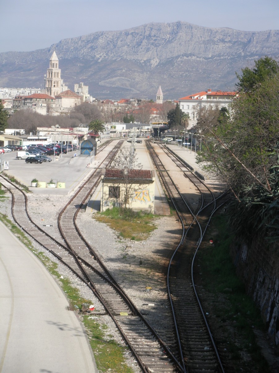 Split vasútállomás (902 x 1203).jpg