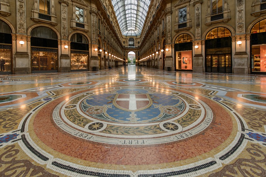 galleria-vittorio-emanuele-ii-milano-mosaico.jpg