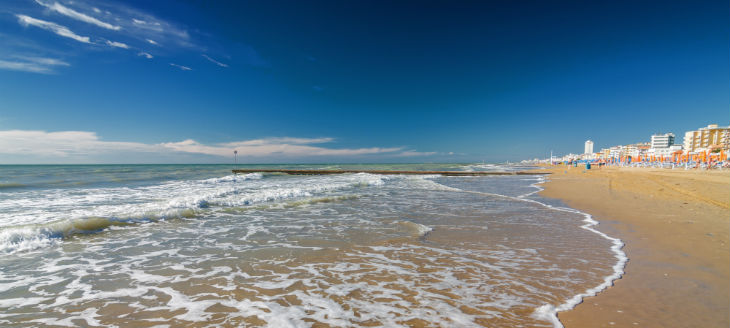 italy-lidodijesolo-beach-730x328_1.jpg