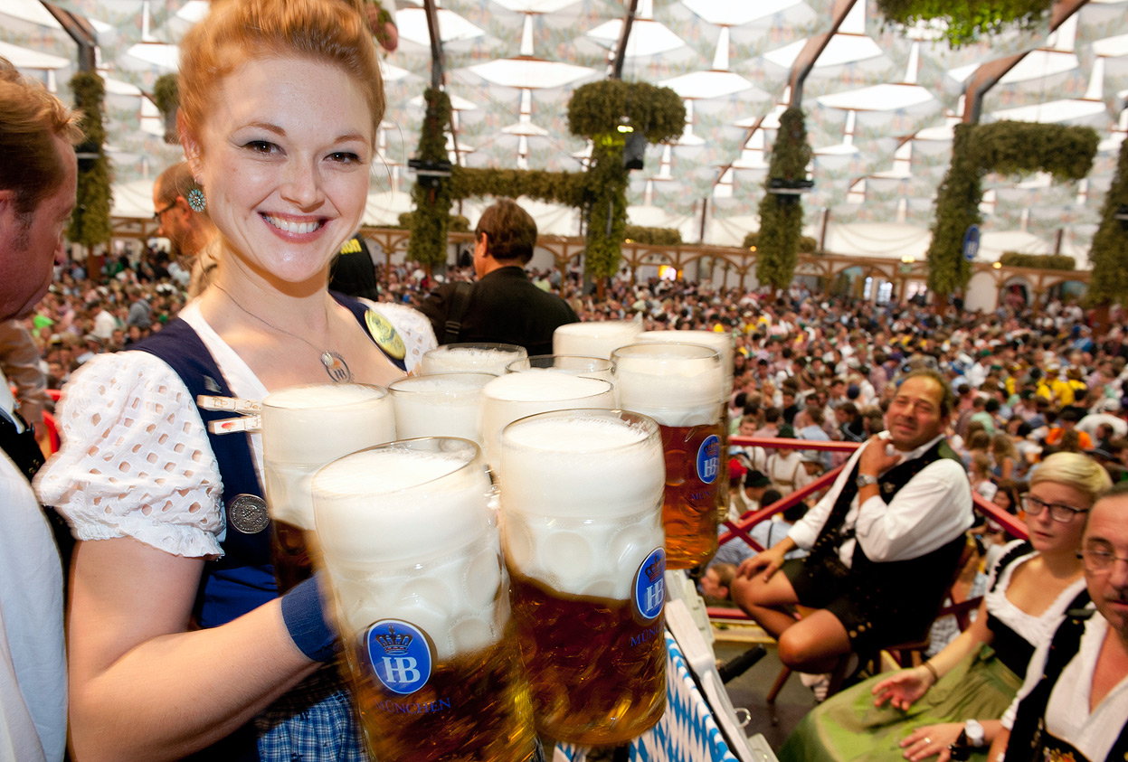 oktoberfeszt1.jpg