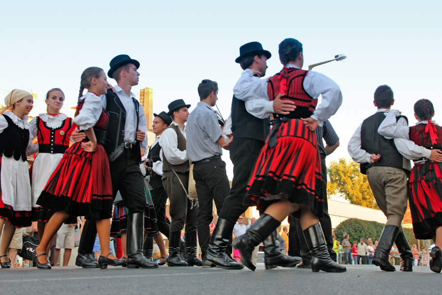 Szeptemberi borünnep Harkányfürdőn - Harkányi Szüreti Fesztivál - Itthon  Dél-Dunántúlon