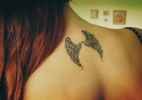 angel-tattoos-designs-wing-tattoos-on-back-of-neck.jpg