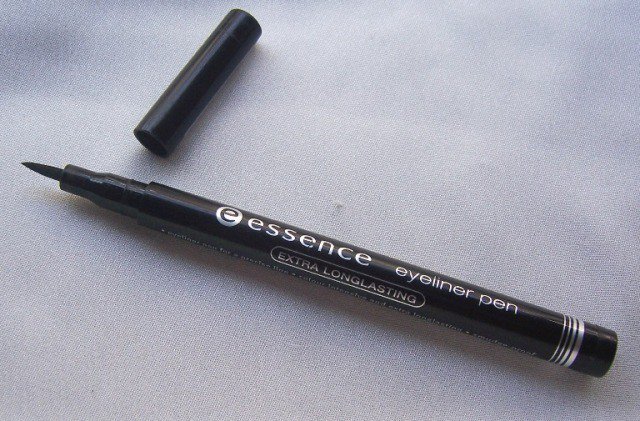 essence_extra_long_lasting_eyeliner_pen_5.jpg