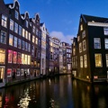 Hollandia: síkság, kanálisok, és otthonos városok