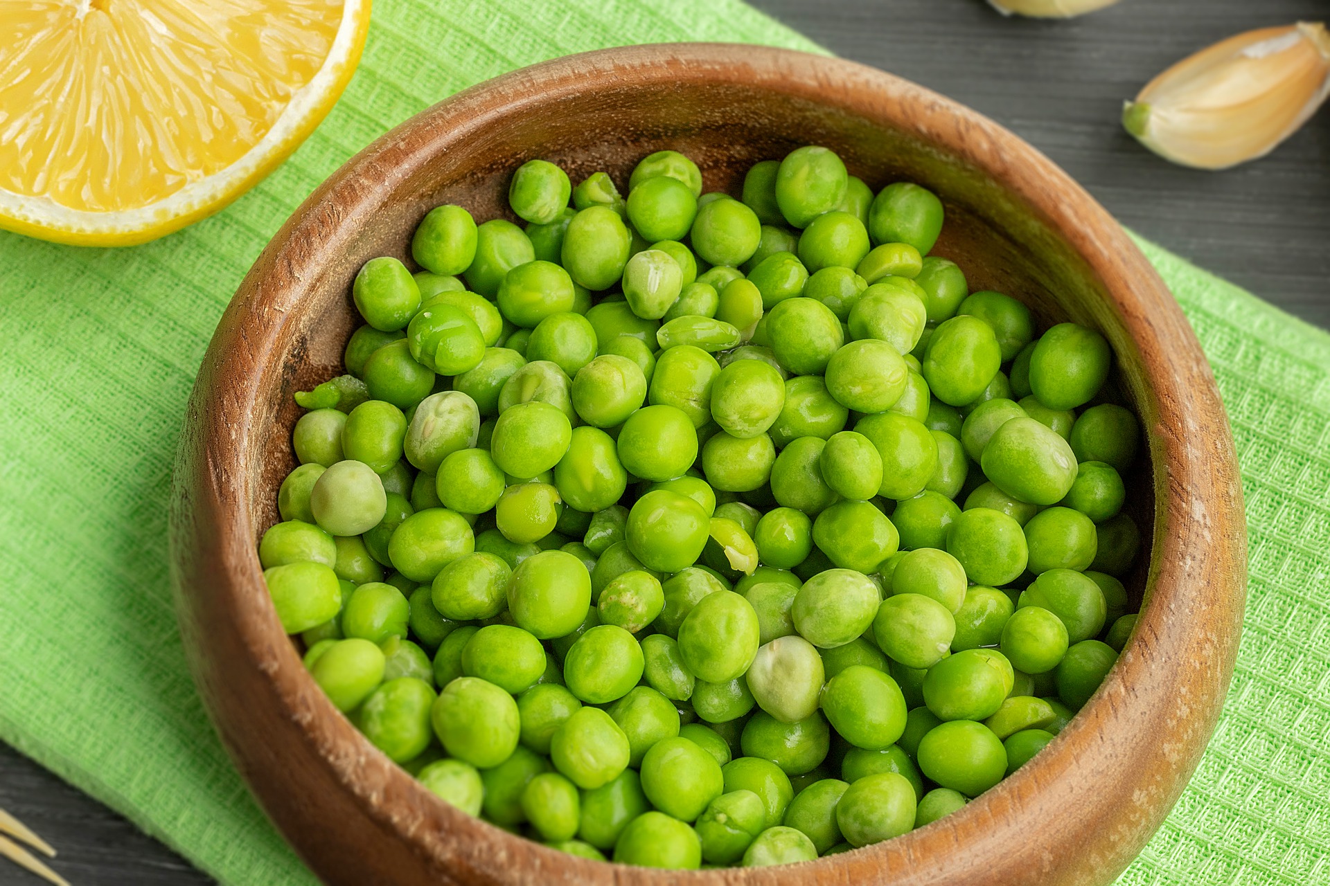 green-peas-6109398_1920.jpg