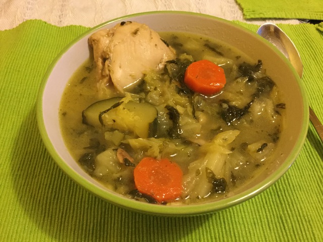 Csirke Tinola