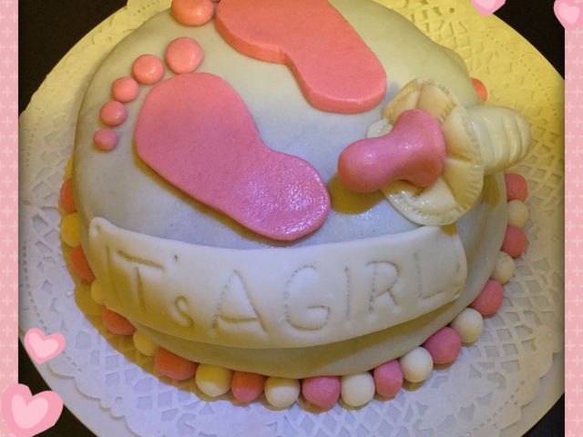 "It's a girl", avagy "hurrá lányunk lesz" babaváró torta