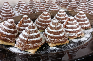 Vanìliàs keksz piramis