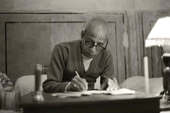 prabhupada_writing_letter J a p a b l o g