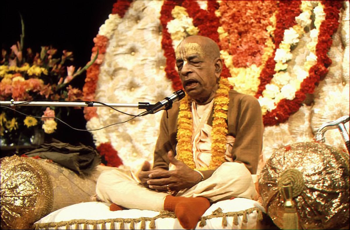 srila_prabhupada_class_b01.jpg