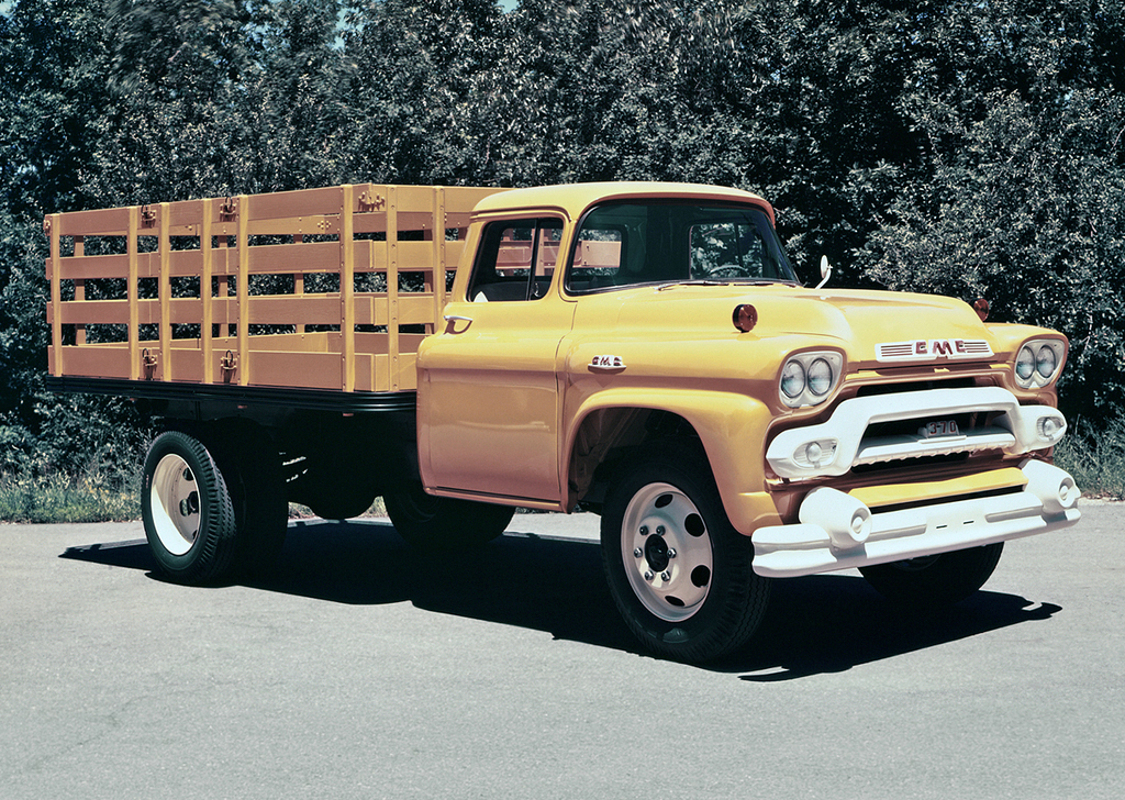 1958-gmc_370_stake_truck.jpg