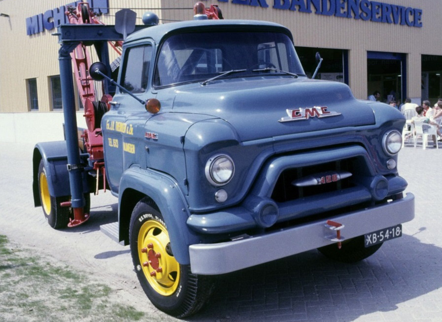 1958_gmc_f450_tow_truck.jpg