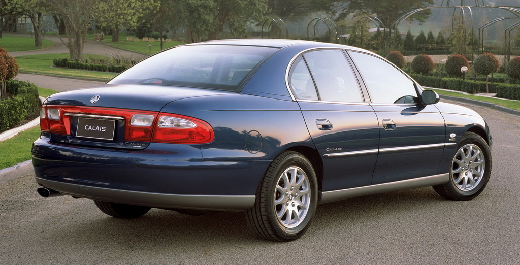 holden_vx_calais_2000_02.jpg