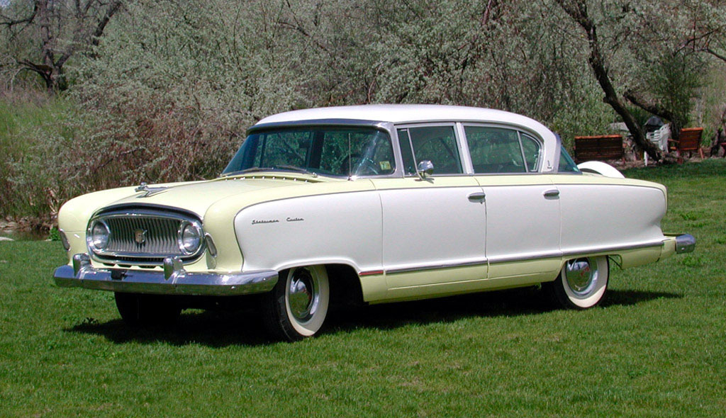 nash_statesman_custom_1955.jpg