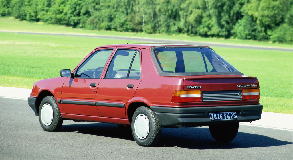 peugeot_309_5-door_1985_89-1.jpg