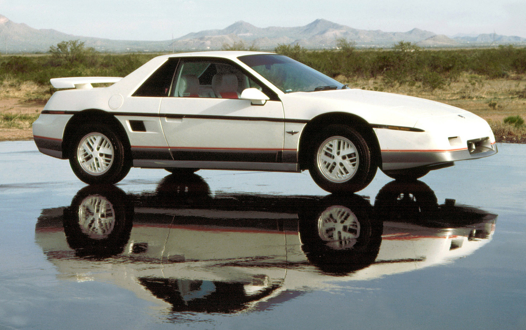 pontiac_fiero_gt_1985_88.jpg