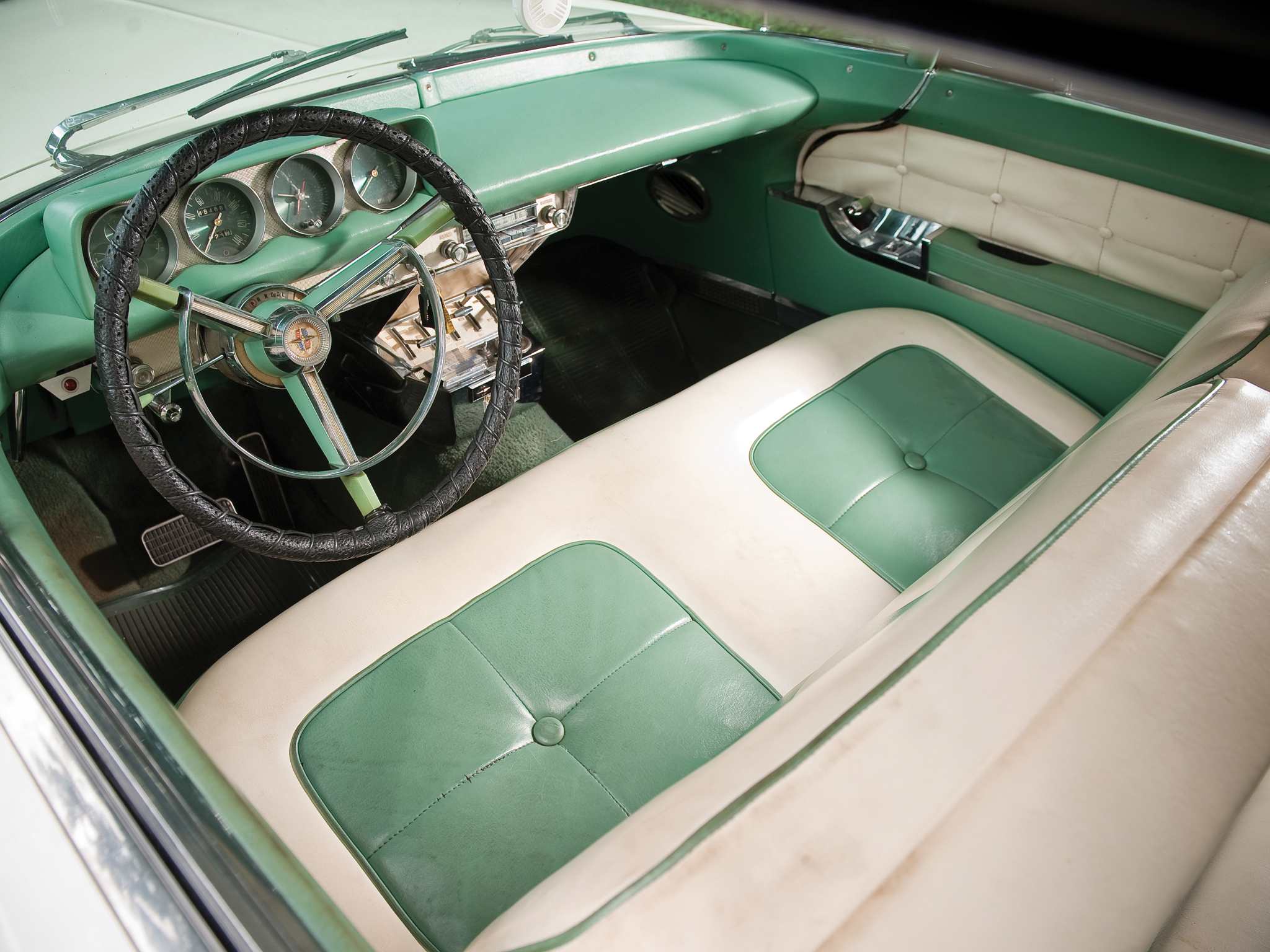 interior_1956_continental_mark_ii.jpg