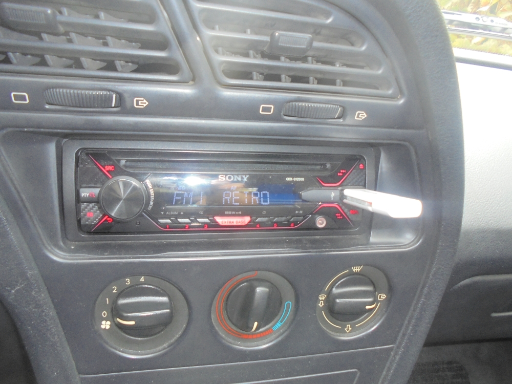 20200929_4_sony_cdx-g1200u.JPG