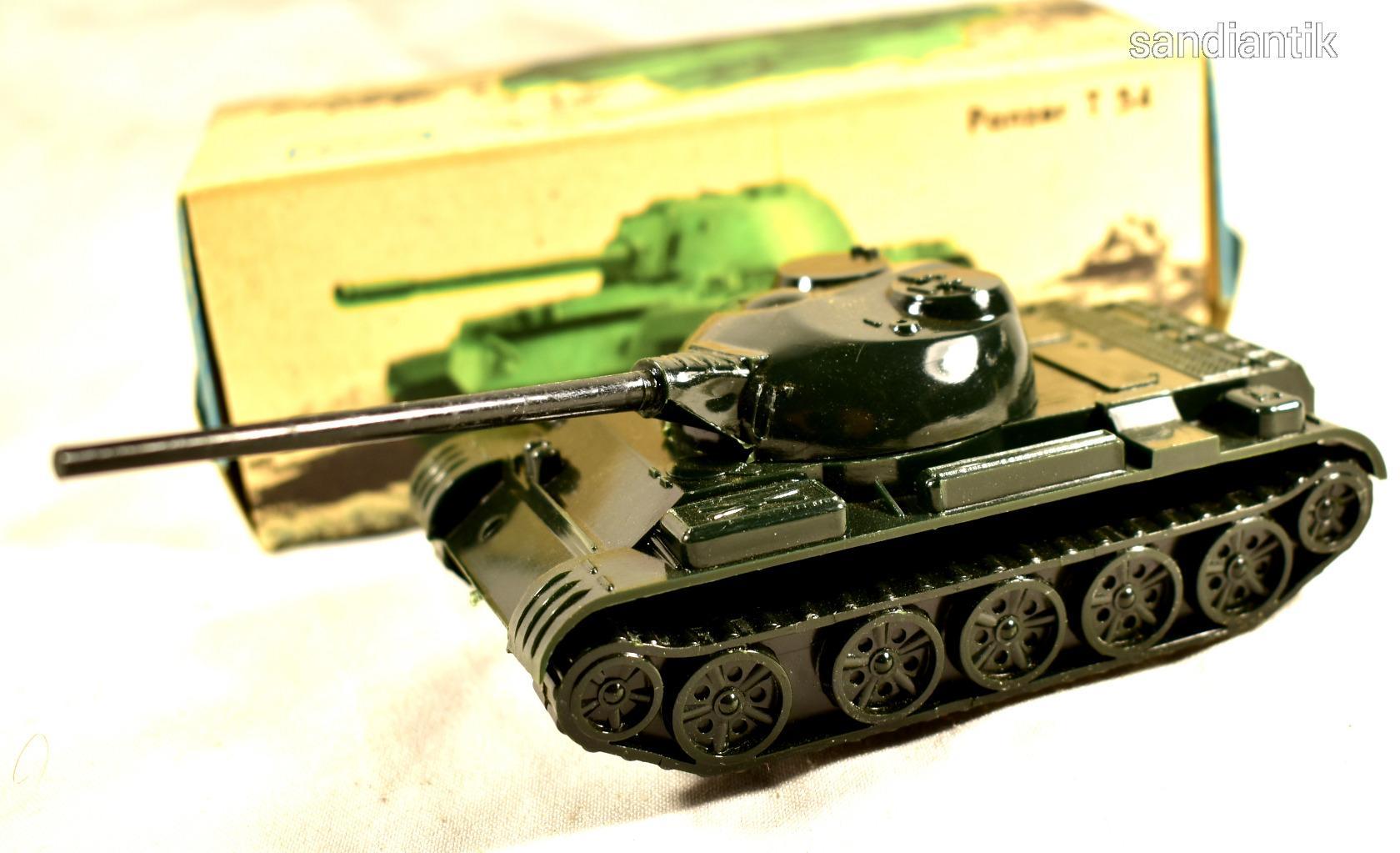tank-panzer-t-54-es-retro-keletnemet-lendkerekes-jatek-eredeti-dobozaban-3feb_1_big.jpg