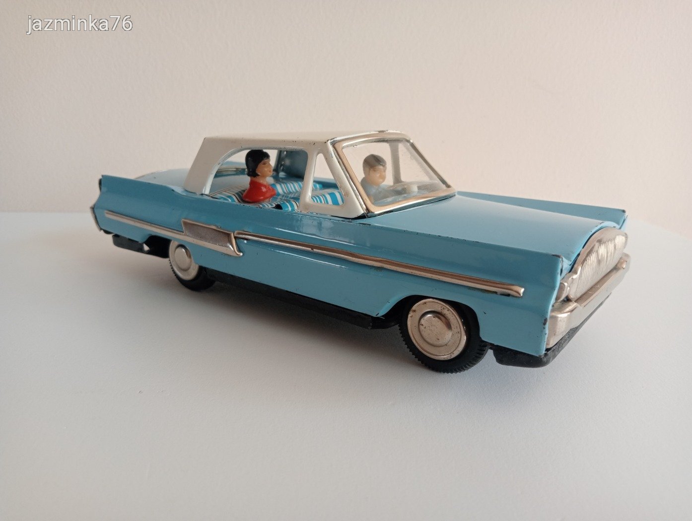 nagymeretu-kinai-retro-lendkerekes-lemezauto-lemez-jatek-ritkabb-kek-szin-mf186-szep-mukodik-a7ac_1_big.jpg