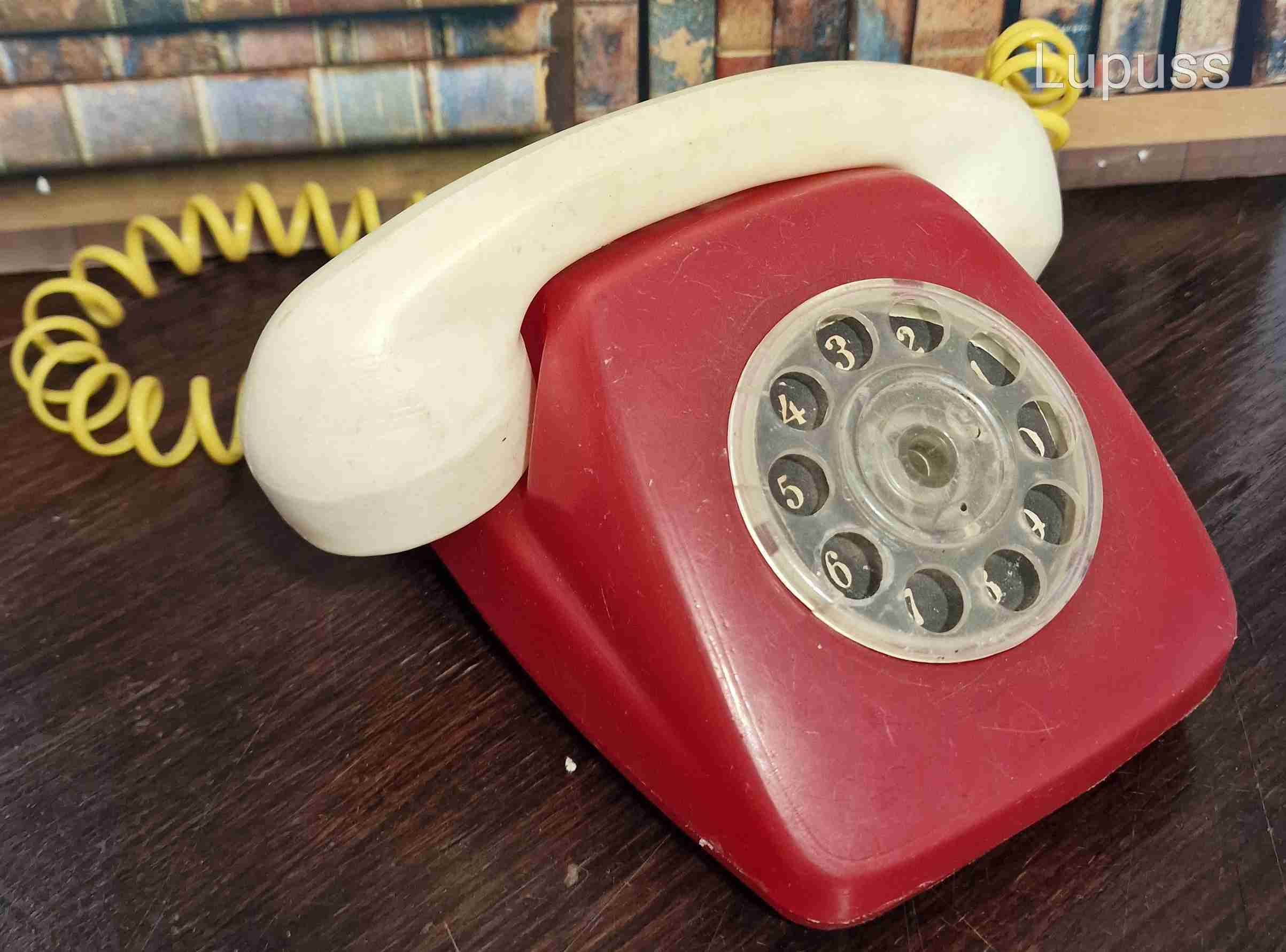 dmsz-tarcsazos-telefon-retro-muanyag-jatek-55fc_1_big.jpg