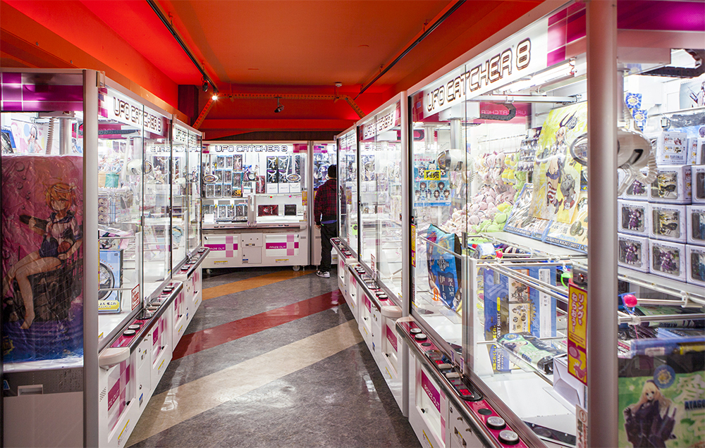 akihabara-ufo-machines.jpg