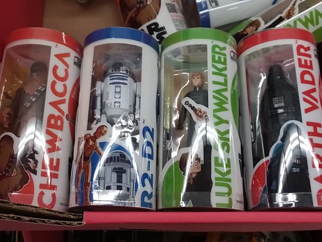 Hírek: Star Wars Galaxy of Adventures figurák
