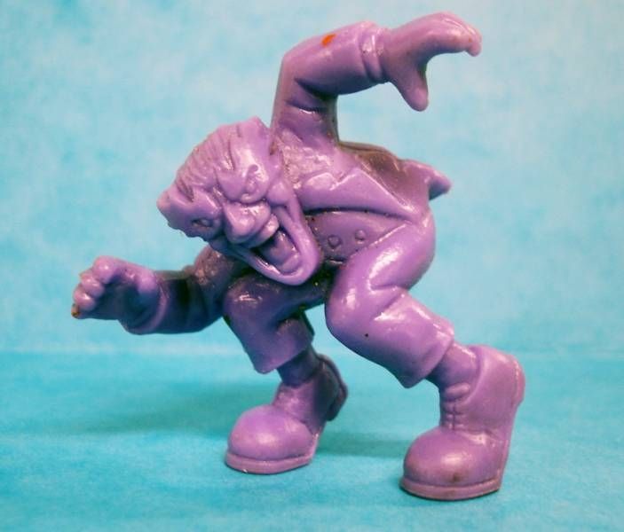 monster-in-my-pocket---matchbox---series-1----45-spring-heeled-jack-p-image-282588-grande_1.jpg