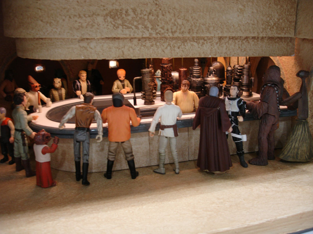 star_wars_celebration_iv_cantina_custom_fan_made_diorama_4878902354.jpg