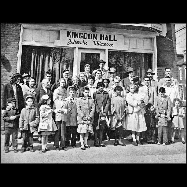 congregation in the United States in the 1950's.jpg