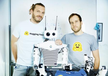 hugging_face_robot0.jpg