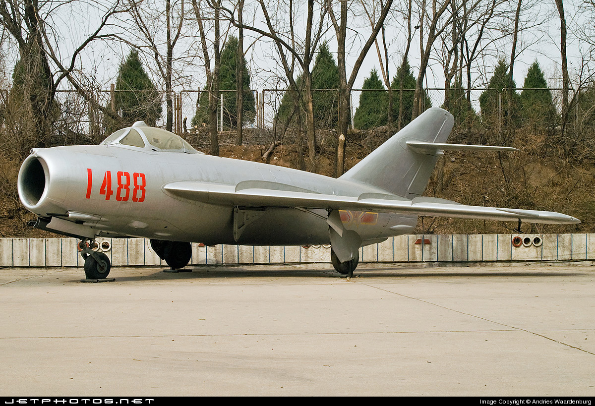 kinai_mig-17-es_andreas_waarderburg.jpg