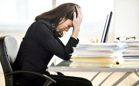 stressed-woman-work.jpg
