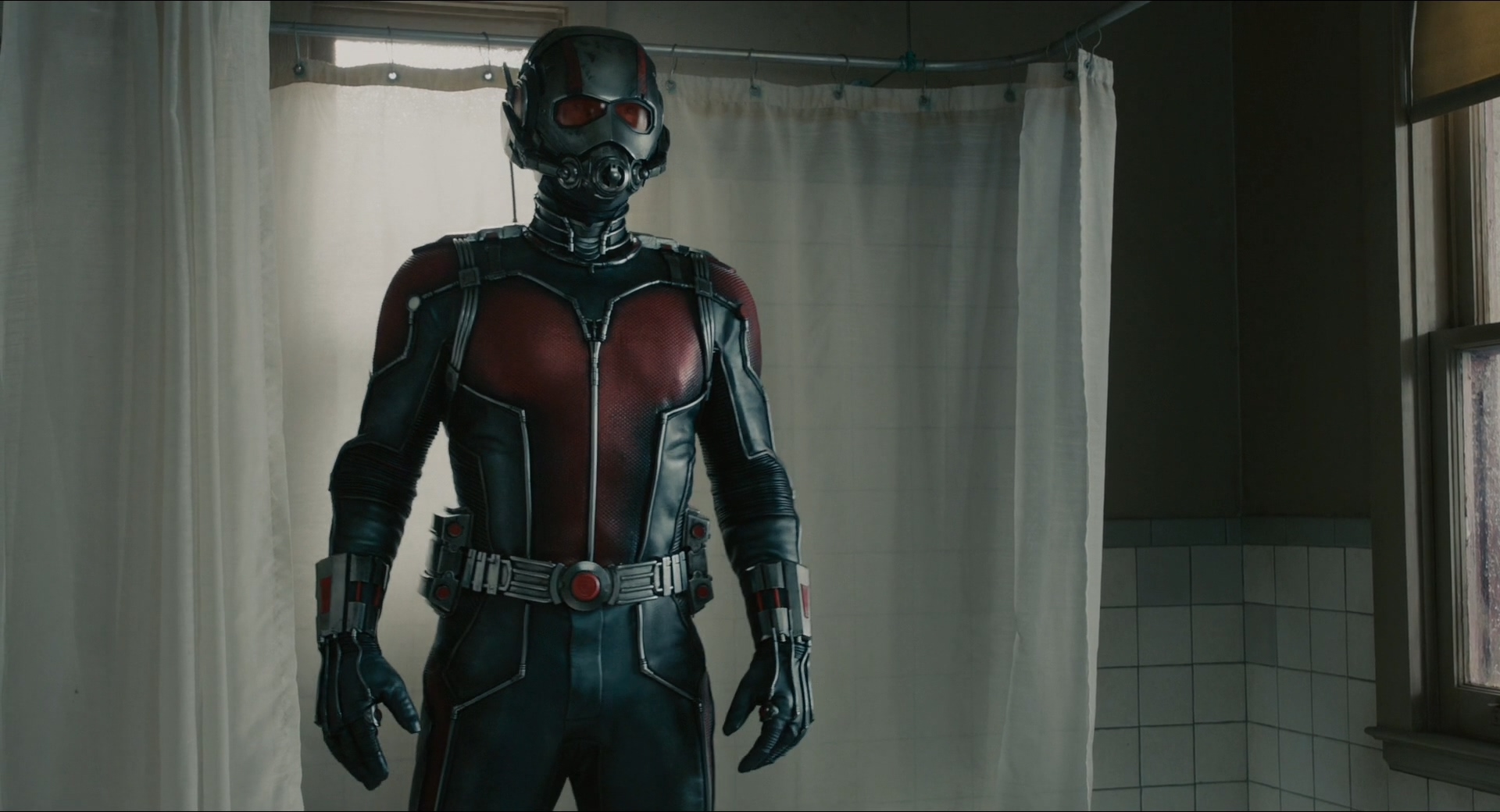 ant-man_180354_581.jpg