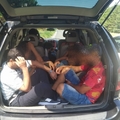 Police.hu: Két szerb férfi 9 migránst szállított egy személyautóban