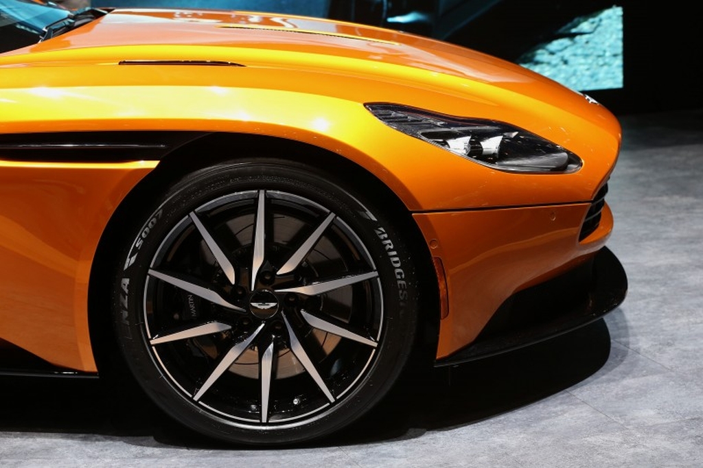 bridgestone-aston-martin-1024.jpg