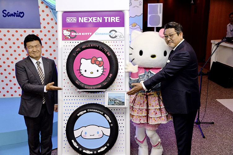 hello-kitty-tires_3_fix.jpg