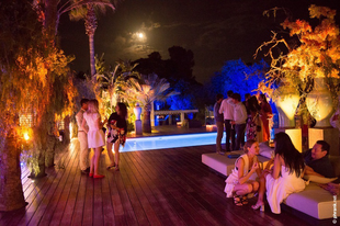How does the foodie jet set party in Ibiza? With Hungarian foie gras, of course!