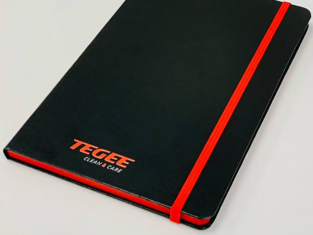 Logós jegyzetfüzet és logós toll