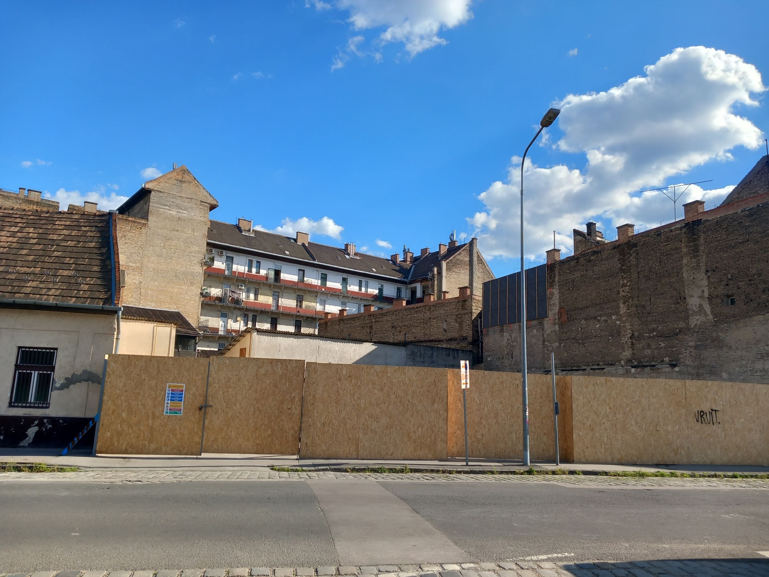 Mutatjuk, mi épül a Kőris utcában hamarosan