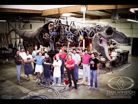 Stan Winston trükkcsapata a csupasz T. rex-el.
