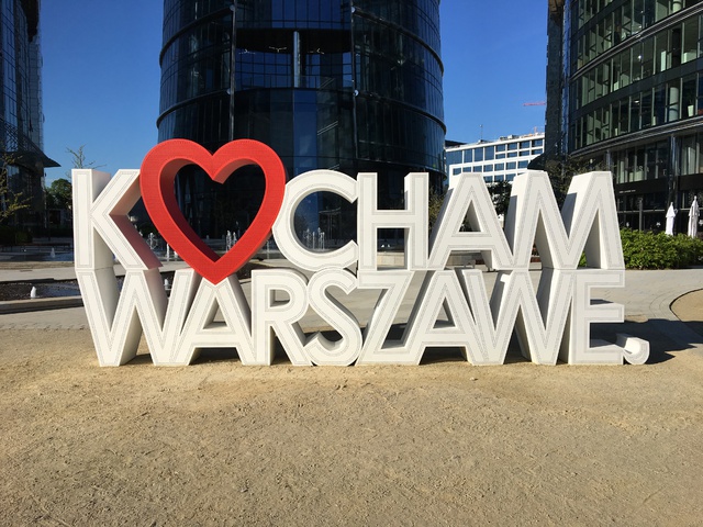 Hello, Varsó!