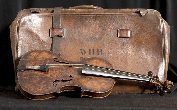 Titanic-violin_2509384b.jpg