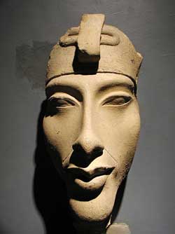 akhenaten.jpg