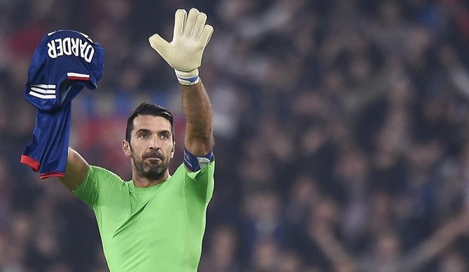 Buffon századosnak tisztelegj!