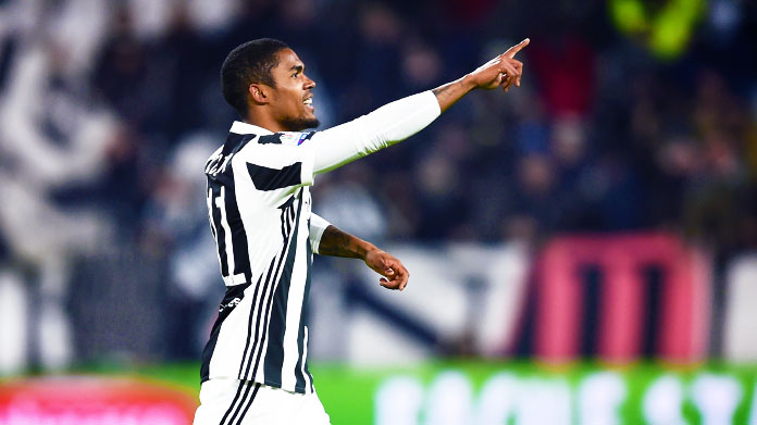 douglas-costa-esultanza-juventus-gennaio-2018.jpg