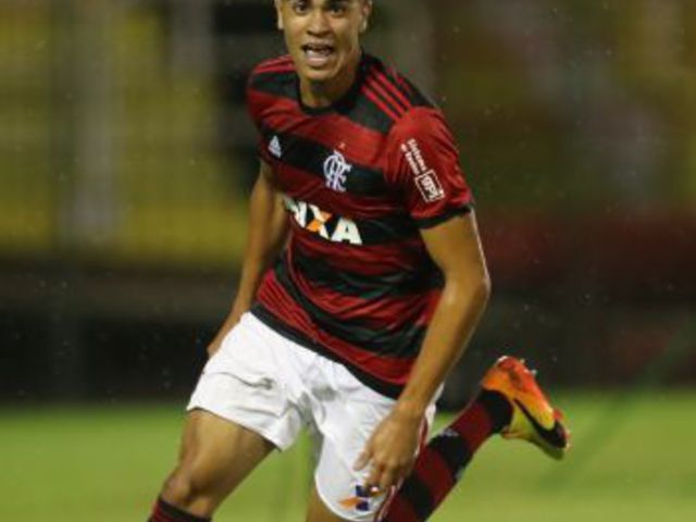 A Juve a Flamengo ifjú csillagára hajt