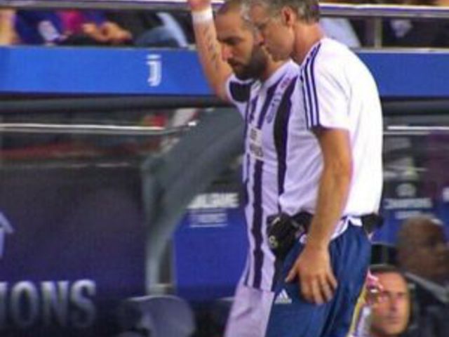 Higuaín visszatér Torinóba