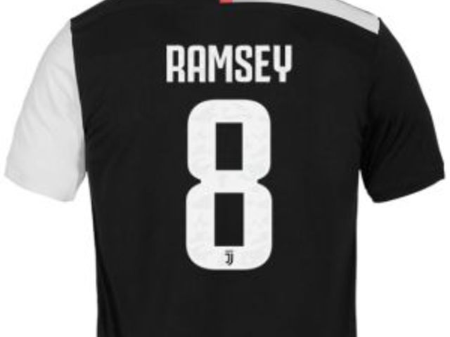 Ramsey örökli meg Marchisio mezszámát